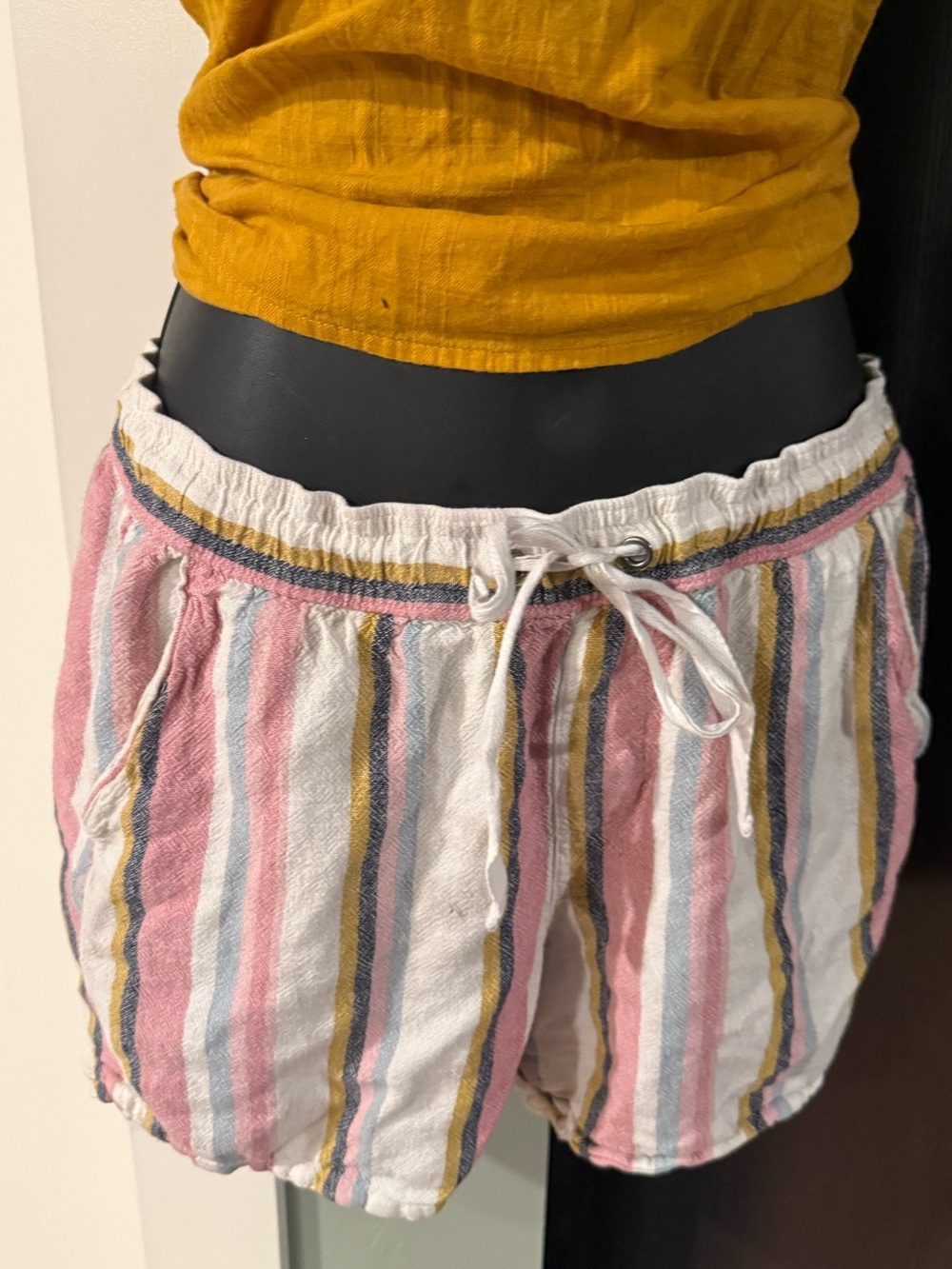 4/$16 Dash Striped Pink & White Linen Drawstring Women's Shorts size M